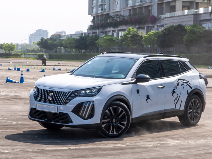 Giá xe Peugeot 2008 mới nhất bao nhiêu và phí lăn bánh chi tiết