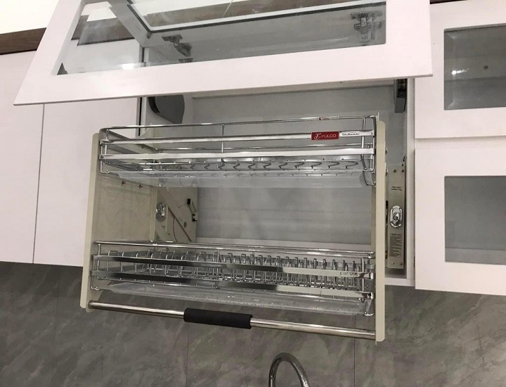 Sự khác biệt giữa giá bát nâng hạ bằng cơ và điện