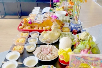 Chè cúng khai trương là chè gì và bao nhiêu chén chuẩn nhất? - Doanh Thương