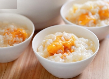 10 công thức cháo dinh dưỡng cho bé 1 tuổi dễ làm mà đủ dinh dưỡng - Doanh Thương